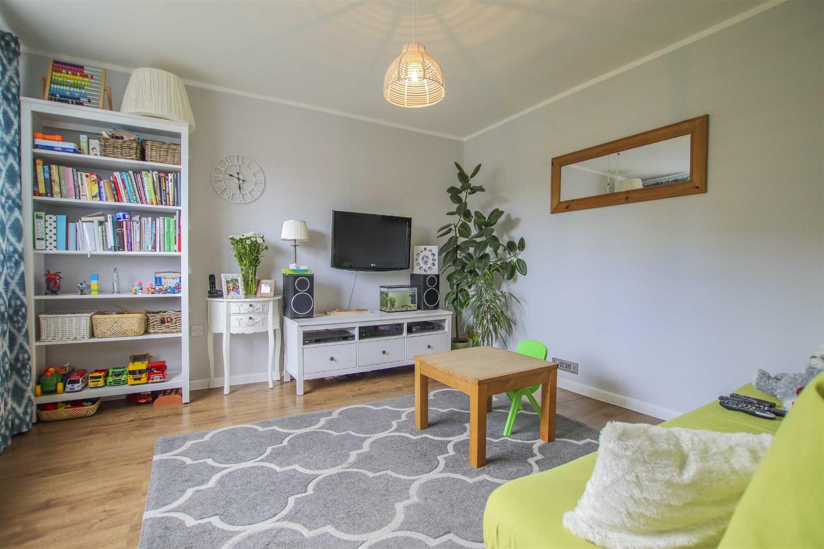 3 Bed Semi-detached House For Sale - Main Image